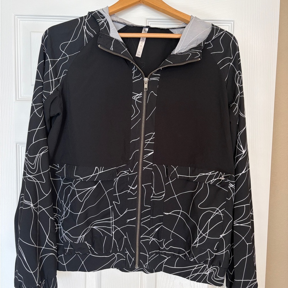 Fabletics Jiae Hooded Jacket Size Medium Hoodie Y… - image 2
